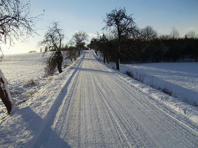 PIC_0382.JPG - zimní cesta pruč z Valče