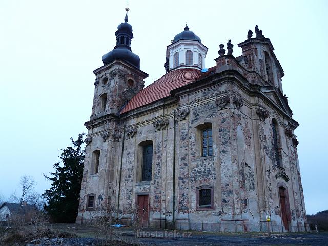 P1030220.JPG - kostel Nejsvětější Trojice dost těsně před kompletní rekonstrukcí