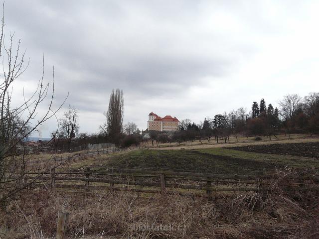 P1030240.JPG - zámek od severu opět