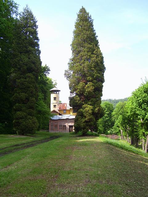 PIC_1243.JPG - zámecký letohrádek