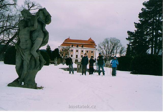 hejkrlici0001.JPG - V zimě se park může hodit i k nenáročnému sportování